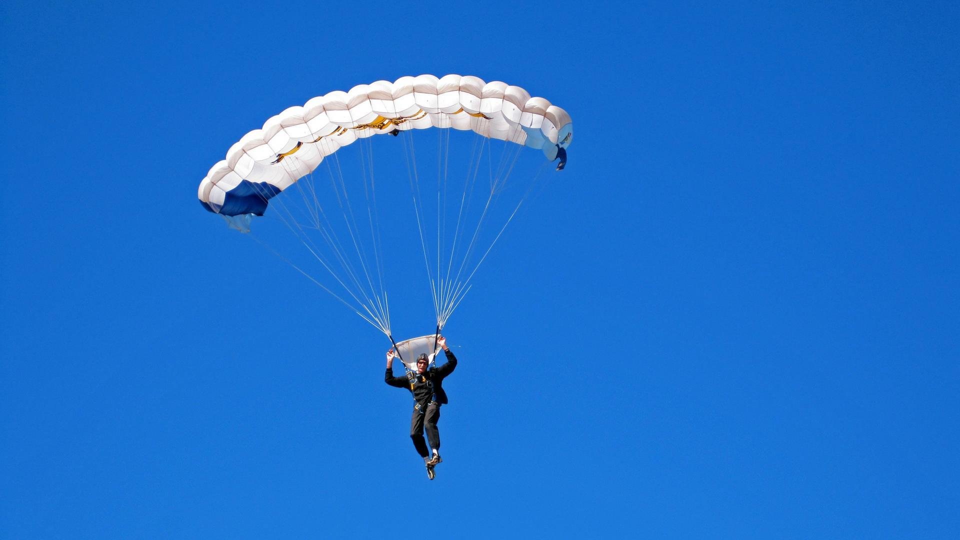 奇才雷霆激战之夜，塔图姆意外成为全场焦点
