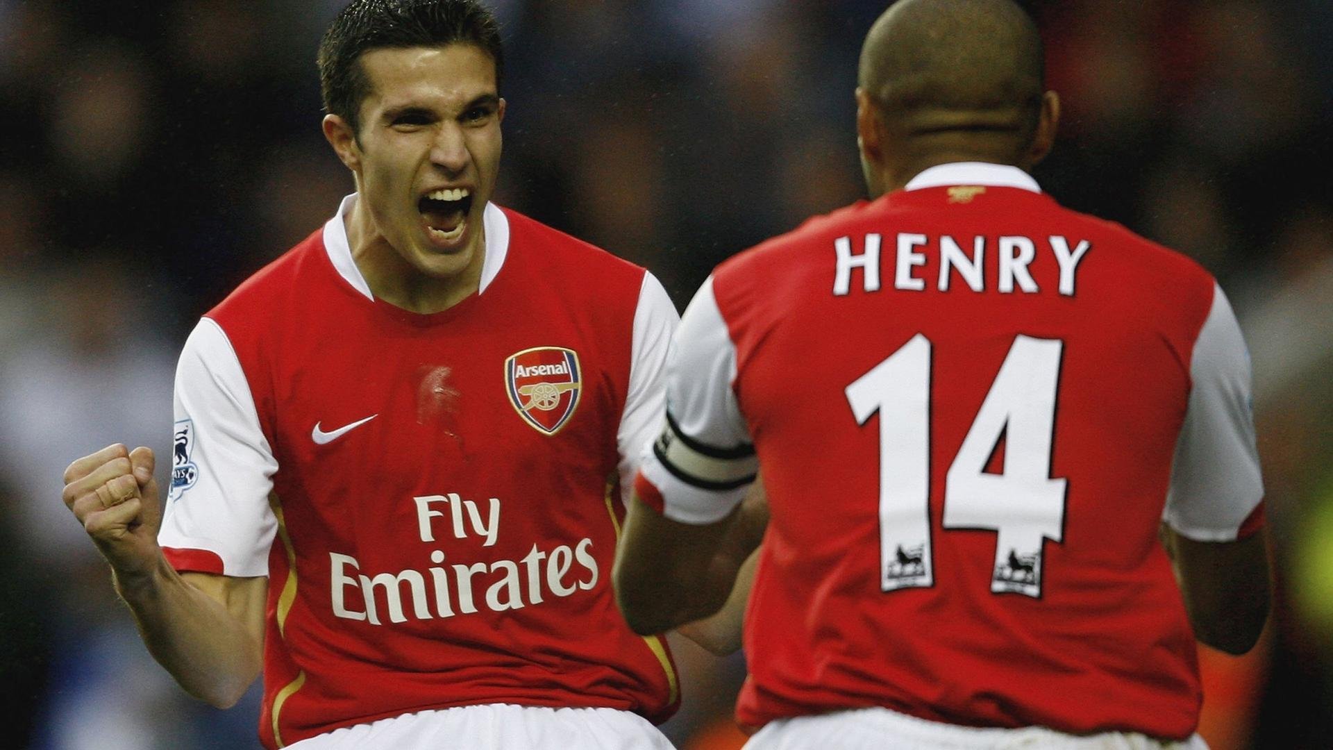 阿坎吉末节接管比赛，智利巅峰对决力克荷兰